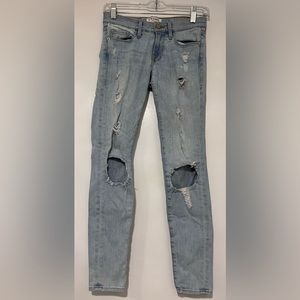 Frame Le Skinny De Jeanne Light Wash Denim Size 23